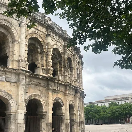 Entier 1 A 4 Personnes Au Calme Avec Parking Gratuit